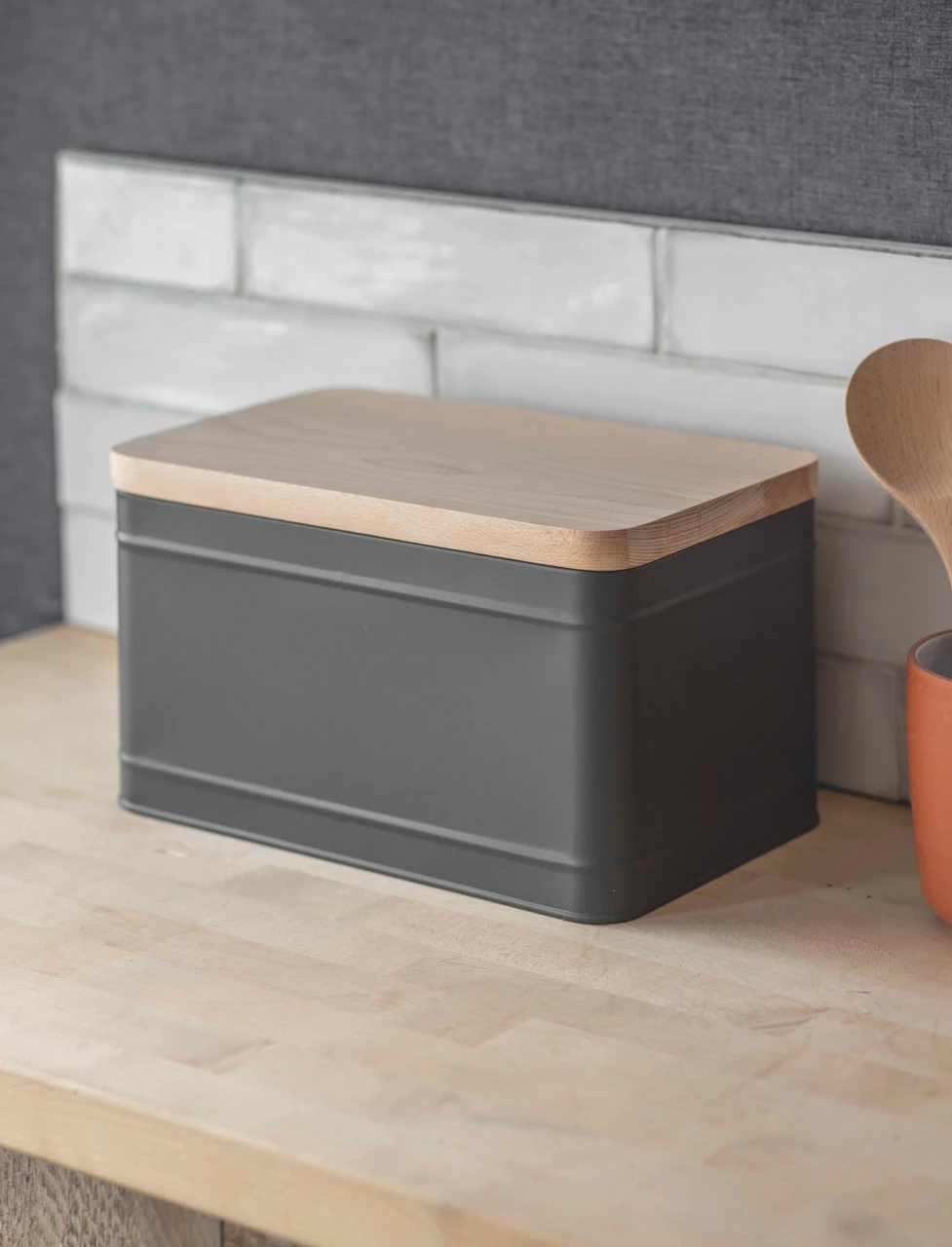 Borough Bread Bin - Charcoal 6 Borough Bread Bin - Charcoal - Image 4