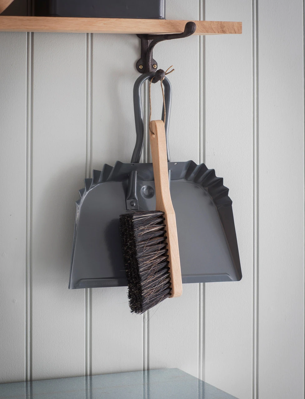 Workshop Dustpan 4 Workshop Dustpan - Image 2