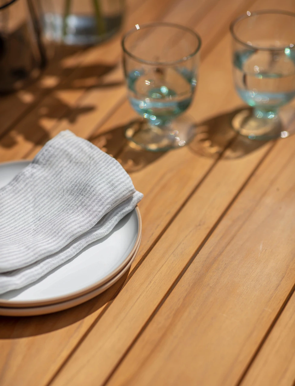 Cambridge Table 4 Cambridge Table - Image 2