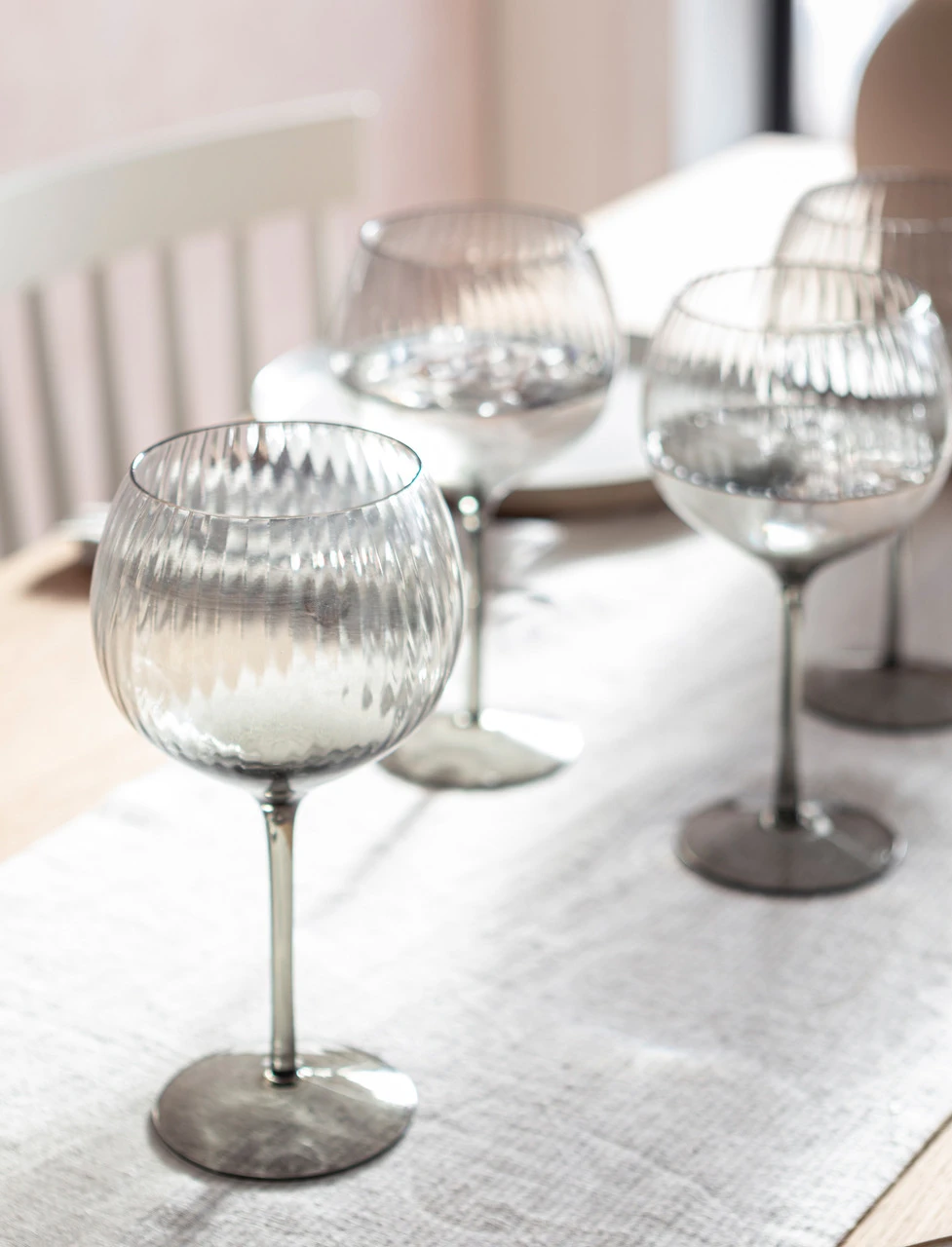 Set Of 4 Berkeley Gin Glasses - Smoke 3 Set Of 4 Berkeley Gin Glasses - Smoke