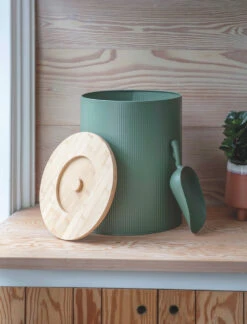 Kinloch Pet Bin - Medium - Thistle Green -Modern Living Shop PBTH03 portrait 2 84906.1638477122