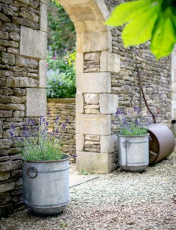 Malmesbury Planter - 42cm