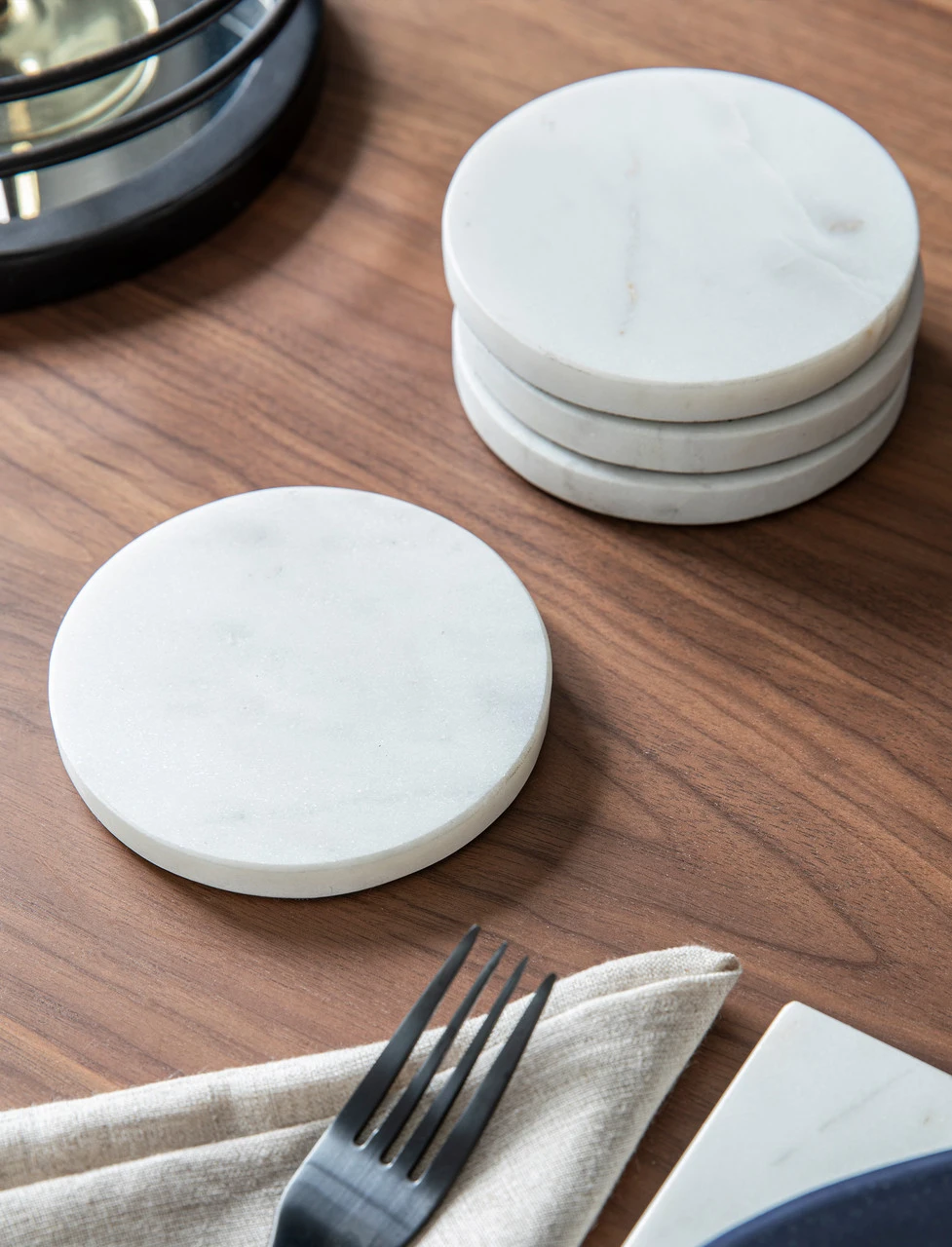 Set Of 4 Round Marble Coasters - White 3 Set Of 4 Round Marble Coasters - White
