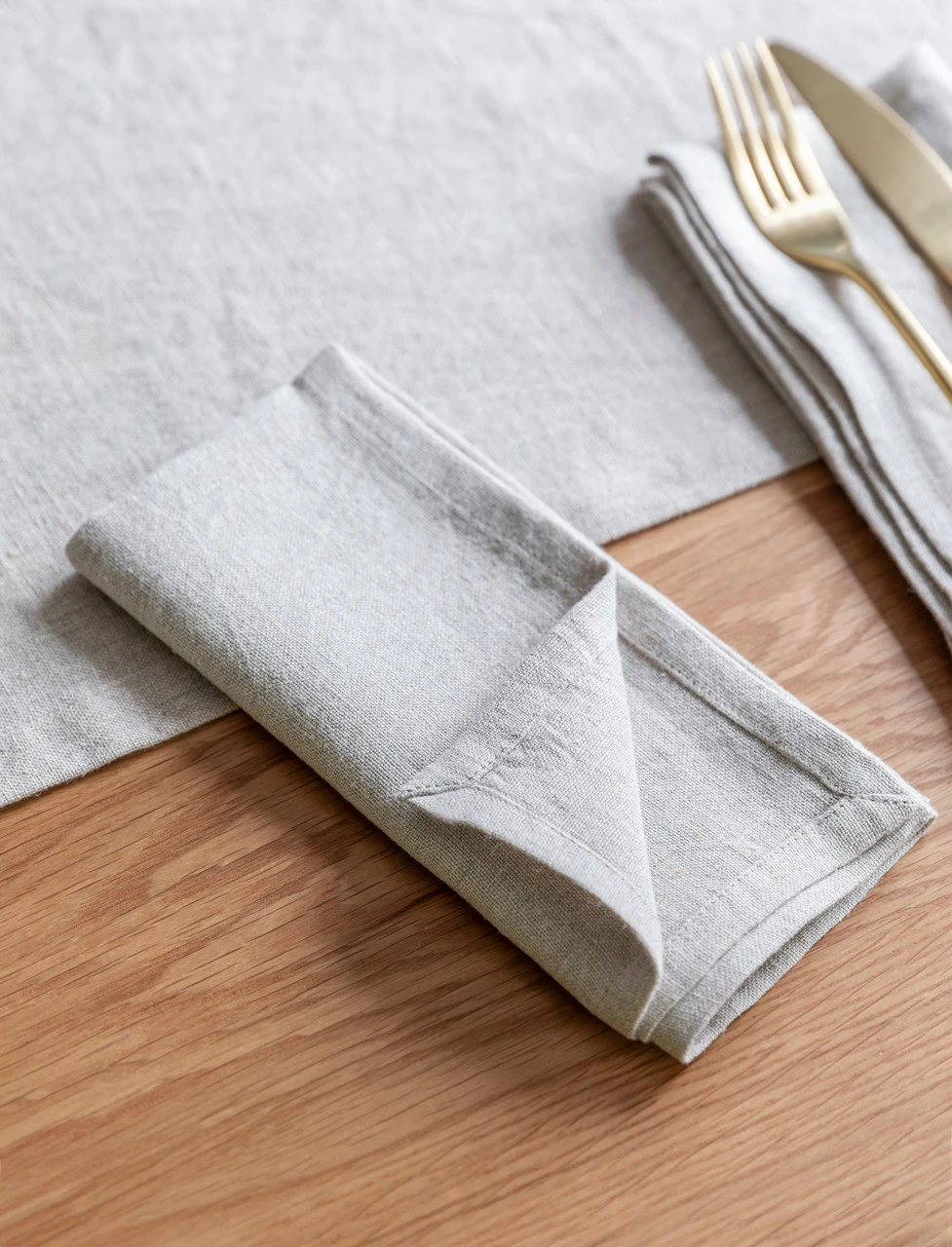 Set Of 4 Linen Napkins- Natural 3 Set Of 4 Linen Napkins- Natural