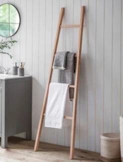 Southbourne Towel Ladder