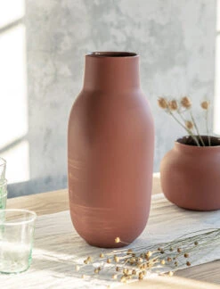 Ombersley Vase - Brick - Tall
