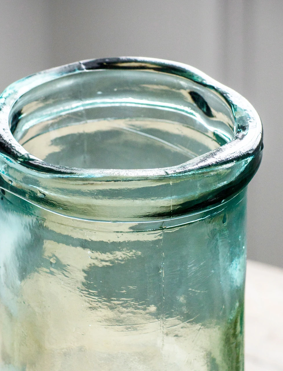 Wells Column Vase - Small 4 Wells Column Vase - Small - Image 2