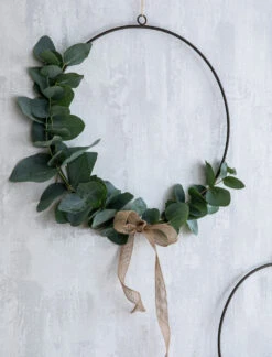 Cromwell Wreath - Large